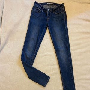 Levi dark blue jeans